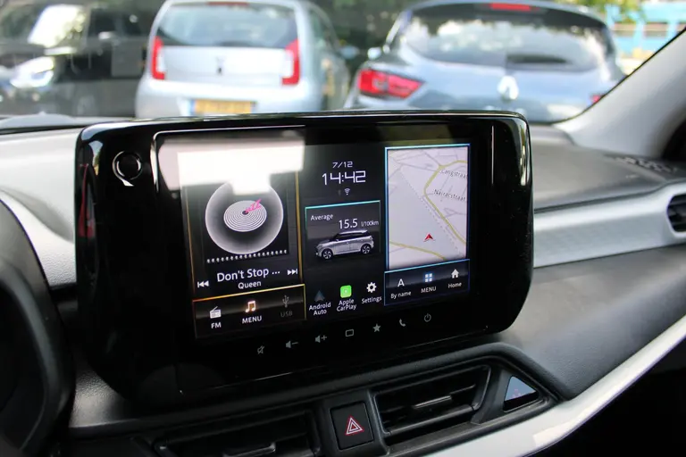 Suzuki Swift 1.2 Comfort Smart Hybrid NIEUW MET 6 JAAR GARANTIE! Navigatie, Achteruitrijcamera, Parkeersensoren Achter, Cruise Control Adaptief afbeelding 19