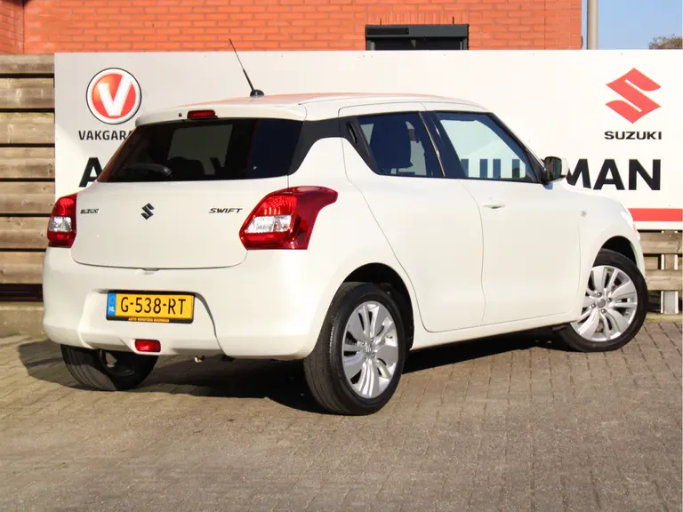 Suzuki Swift 1.2 Select Carplay/Android Auto, Achteruitrijcamera, Stoelverwarming, DAB Radio, Airco afbeelding 2