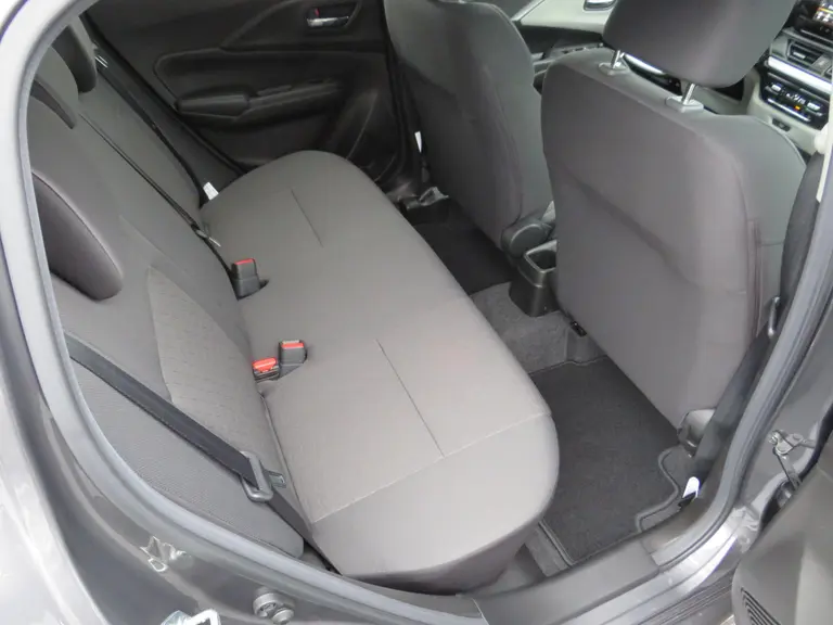Suzuki Swift 1.2 Style Smart Hybrid, NIEUW 6 JAAR GARANTIE! Bodykit en Stootlijsten in Piano Black afbeelding 9