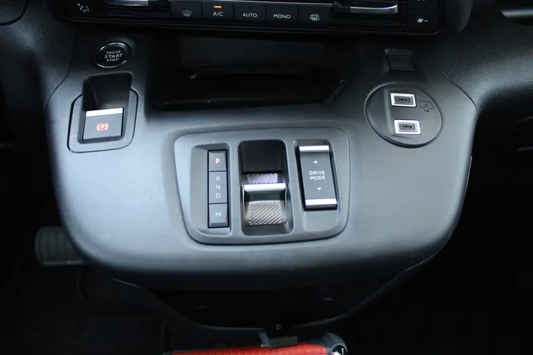 Citroën Berlingo 1.5 BlueHDi 130 EAT8 S&S L1 Automaat Cruise/Climate control, Apple carplay/Android auto, Mistlampen, 16"LM velgen, afbeelding 24