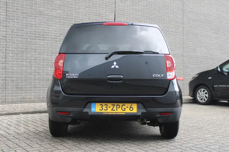 Mitsubishi Colt 1.3 Edition Two airco, cruise control, lichtmetalen velgen afbeelding 7