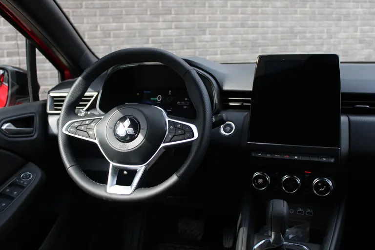 Mitsubishi Colt 1.6 HEV First Edition Automaat, Cruise/Climate control, Applecar./Andr. auto, Camera, 17"LM Velgen afbeelding 11