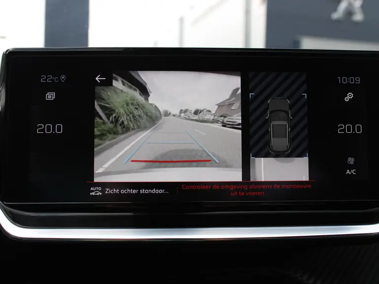Peugeot 2008 GT-Line 1.2 PureTech 130PK Trekhaak, Navigatie, Achteruitrijcamera, Keyless Start, Parkeersensoren afbeelding 31