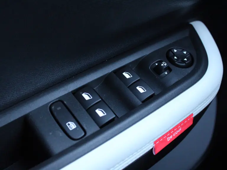 Citroën C3 1.2 100PK Turbo Max Navigatie, Achteruitrijcamera, Climate Control, Cruise Control, Apple Carplay, Android Auto afbeelding 12