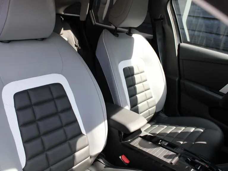 Citroën C4 Max 1.2 Hybrid 136PK e-DCS6 Automaat Navigatie, Rondomzichtcamera, Headup, Adaptieve Cruise, Keyless, Stuur, Stoel en Voorruitverwarming afbeelding 14