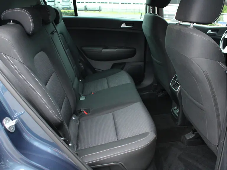 Kia Sportage 1.6 GDI DynamicLine Trekhaak, Cruise en Climate Control, Carplay/Android Auto, Achteruitrijcamera afbeelding 37