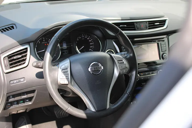 Nissan QASHQAI 1.2 Connect Edition Lage kilometerstand, Dealeronderhouden, Eerste eigenaar afbeelding 3