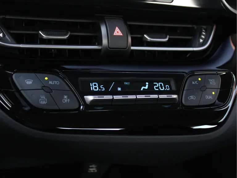 Toyota C-HR 1.8 Hybrid Dynamic Automaat Navigatie, Cruise Control Adaptief, Parkeersensoren Voor en Achter, Airco Automatisch afbeelding 27