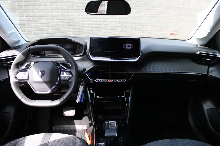 Peugeot 208 Hybrid 100 e-DCS6 Allure Automaat, Navigatie, Applecarpl./Andr. Auto, Achteruitrijcamera, CruiseControl afbeelding 9