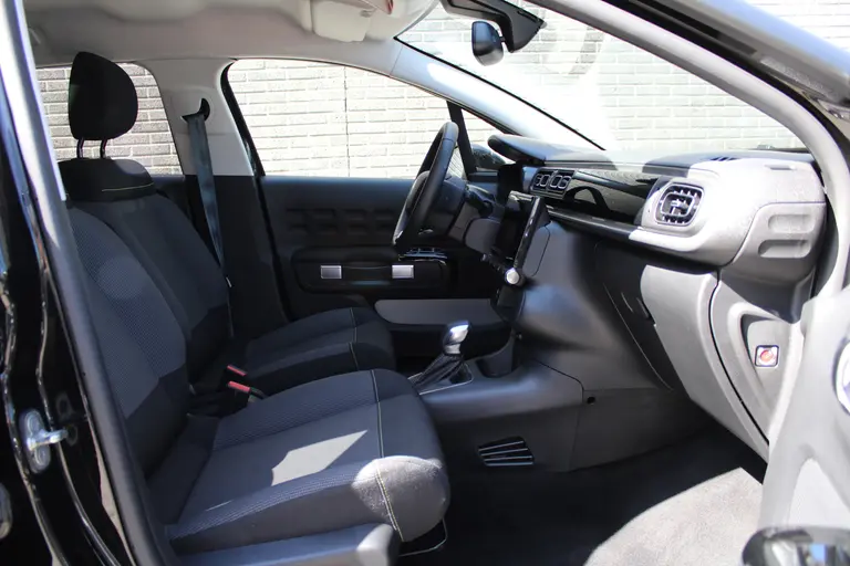 Citroën C3 1.2 PureTech Max 110pk, Automaat, Applecarpl./Andr. Auto, Navigatie, Cruise/Climate Control, Achteruitrijcamera afbeelding 28