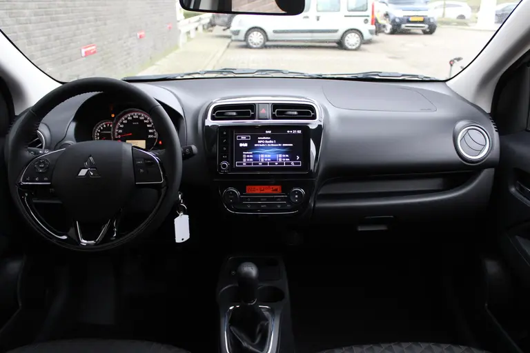 Mitsubishi Space Star 1.2 Dynamic Cruise/Climate control, Camera, Apple Carplay/Android auto, 14" LM velgen afbeelding 24