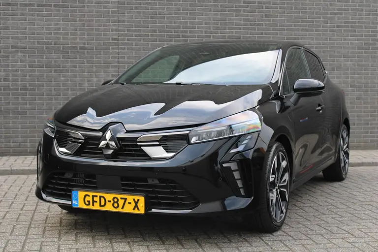 Mitsubishi Colt 1.0T MT First Edition Cruise/Climate control, Navigatie, Camera, Parkeersensoren v+a, 17"LM Velgen, afbeelding 30