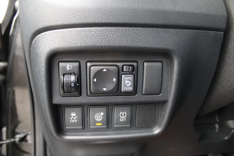 Nissan Juke 1.6 Tekna Automaat, Cruise/Climate control, Navigatie, Glazen schuif/kanteldak, 17" LM velgen, Lederen interieur, afbeelding 11