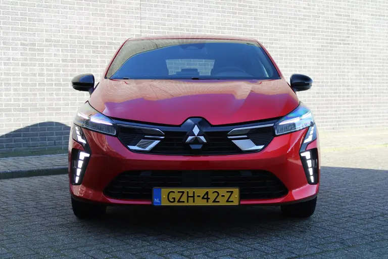 Mitsubishi Colt 1.6 HEV First Edition Automaat, Cruise/Climate control, Applecar./Andr. auto, Camera, 17"LM Velgen afbeelding 7