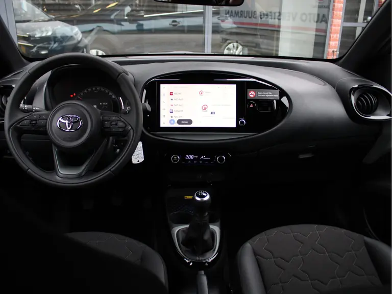 Toyota Aygo X 1.0 VVT-i MT Envy Cruise Control Adaptief, Achteruitrijcamera, Navigatie, Parkeersensoren Voor en Achter afbeelding 15