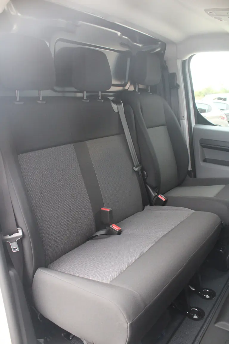 Peugeot Expert 1.5 BlueHDI 120PK Standard Premium 3-Zits, Airco, Navigatie, Achteruitrijcamera, Betimmering afbeelding 25