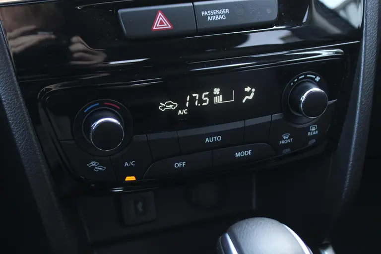 Suzuki Vitara 1.5 Hybrid 115PK Select AllGrip Automaat Adaptieve Cruise Control, Stoelverwarming, Achteruitrijcamera, Dodehoek Detector afbeelding 22