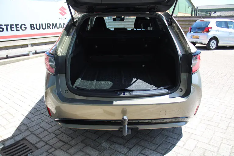 Toyota Corolla Touring Sports 1.8 Hybrid Dynamic Automaat, Trekhaak, All-Seasons en 1e Eigenaar! afbeelding 12
