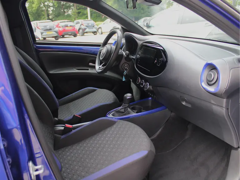 Toyota Aygo X 1.0 VVT-i S-CVT Pulse Automaat Adaptieve Cruise Control, Carplay/Android Auto, Achteruitrijcamera, Airco afbeelding 34
