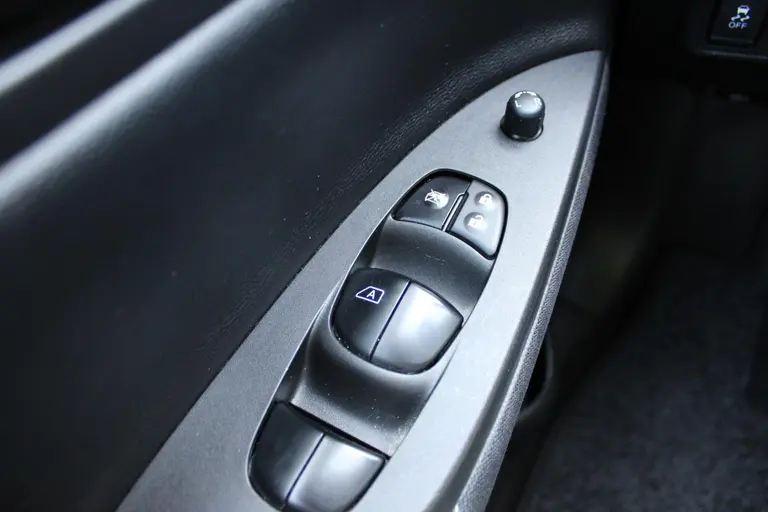 Nissan Pulsar 1.2 DIG-T Visia, Cruise Control en Bluetooth. afbeelding 19
