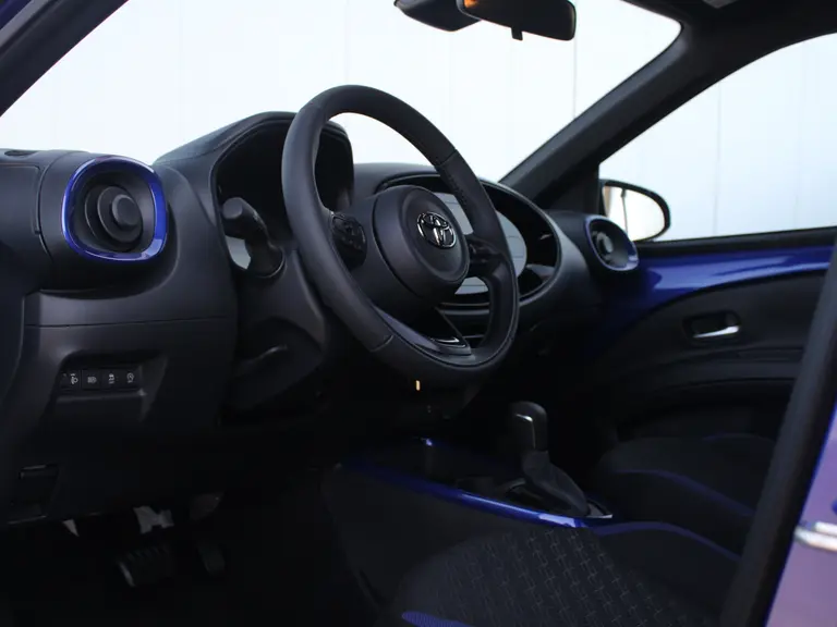 Toyota Aygo X 1.0 VVT-i S-CVT Automaat Pulse Carplay/Android Auto, Cruise/Climate Control, Bluetooth, Achteruitrijcamera afbeelding 5