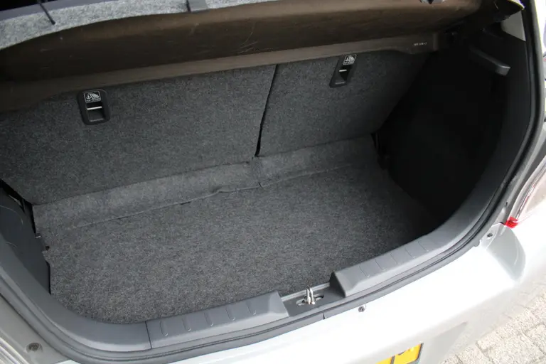 Suzuki Celerio 1.0 Comfort Volledig Rijklaar! Cruise Control, Elektrische Ramen, Airco, Radio afbeelding 16