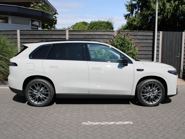 Leapmotor C10 REEV Design 28.4 kWh 215PK Automaat Camera systeem rondom, Stoelverwarming/koeling, Panoramadak, Navigatie afbeelding 8