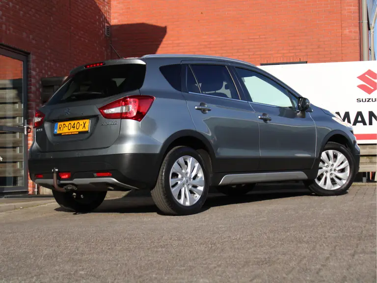 Suzuki S-Cross 1.0 Boosterjet Exclusive Achteruitrijcamera, Navigatie, Cruise Control, Voorstoelen Verwarmd, Regensensor afbeelding 11