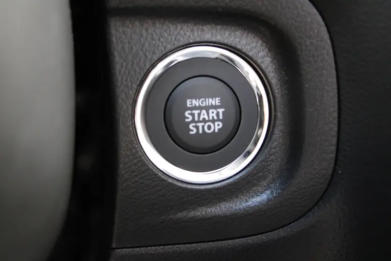Suzuki Vitara 1.5 Hybrid Style Demo Voordeel, Parkeersensoren Draadloos Carplay en Panorama Dak. afbeelding 23