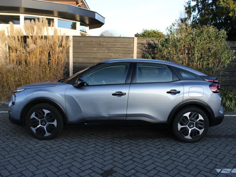 Citroën C4 1.2 Puretech 100PK Feel Navigatie, Parkeersensoren Achter, Cruise Control, Climate Control, Led Koplampen afbeelding 4