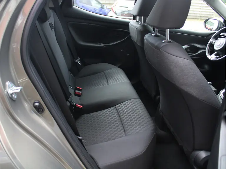 Toyota Yaris 1.5 VVT-i Active Adaptieve Cruise Control, Carplay/Android Auto, Achteruitrijcamera, Airco afbeelding 32