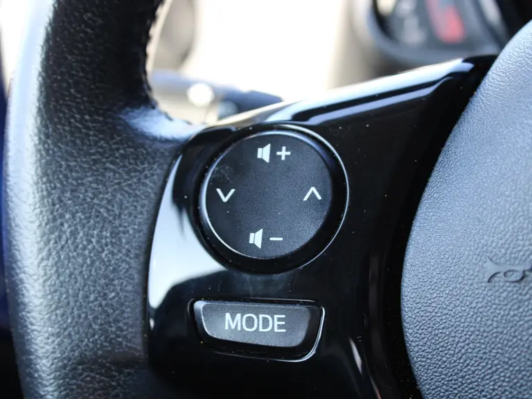 Peugeot 108 1.0 e-VTi 72PK Active 5DRS Airco, Extra getint glas, Bluetooth, LED Dagrijverlichting, Audio, Mistlampen voor afbeelding 16