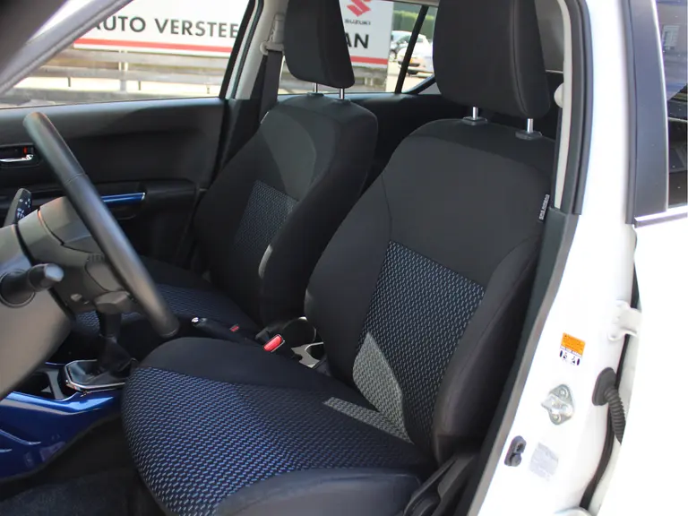 Suzuki Ignis 1.2 Smart Hybrid Style Navigatie, Achteruitrijcamera, Cruise Control, Stoelverwarming afbeelding 6