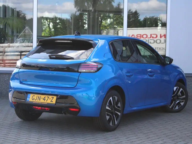 Peugeot 208 Allure 1.2 PureTech 100PK Navigatie, Camera achter, Apple Carplay/Android auto afbeelding 3