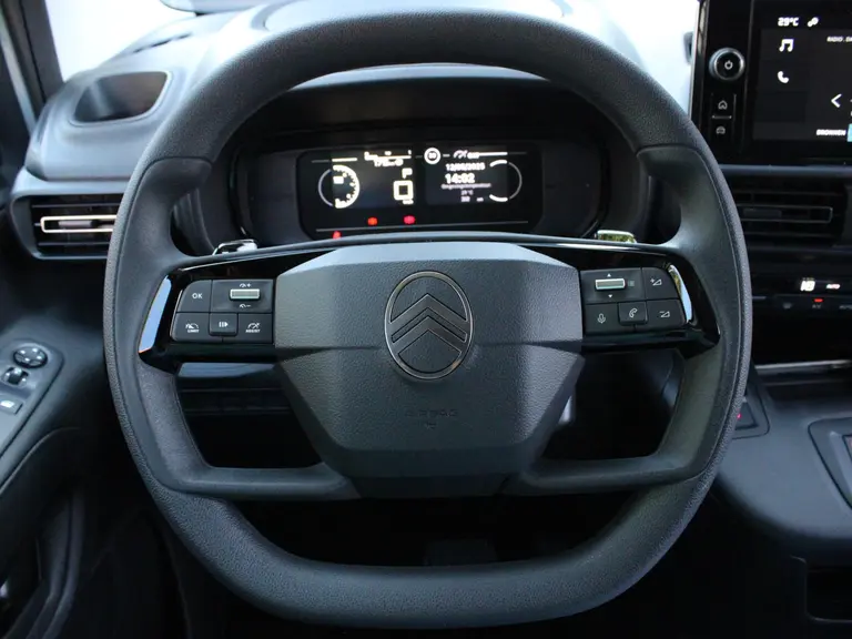 Citroën Berlingo 1.5 BlueHDi 130PK EAT8 Automaat L1 Achteruitrijcamera, Keyless Entry & Start, Parkeersensoren Achter, Aple Carplay, Android Auto afbeelding 25