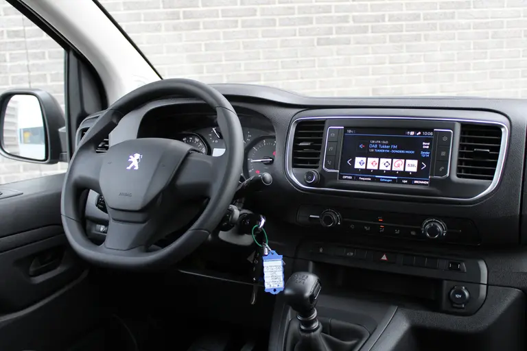 Peugeot Expert 2.0 BlueHDI 145PK L3 Dubbele Cabine Navigatie, Achteruitrijcamera, Trekhaak Afneembaar, Airco, Parkeersensoren Achter, Bluetooth, Cruise Control afbeelding 12