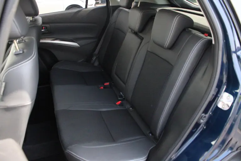 Suzuki S-Cross 1.5 Hybrid Style All season banden, Trekhaak, Parkeersensoren voor en achter, Navigatie, Stoelverwarming, Adaptieve Cruise Control afbeelding 6