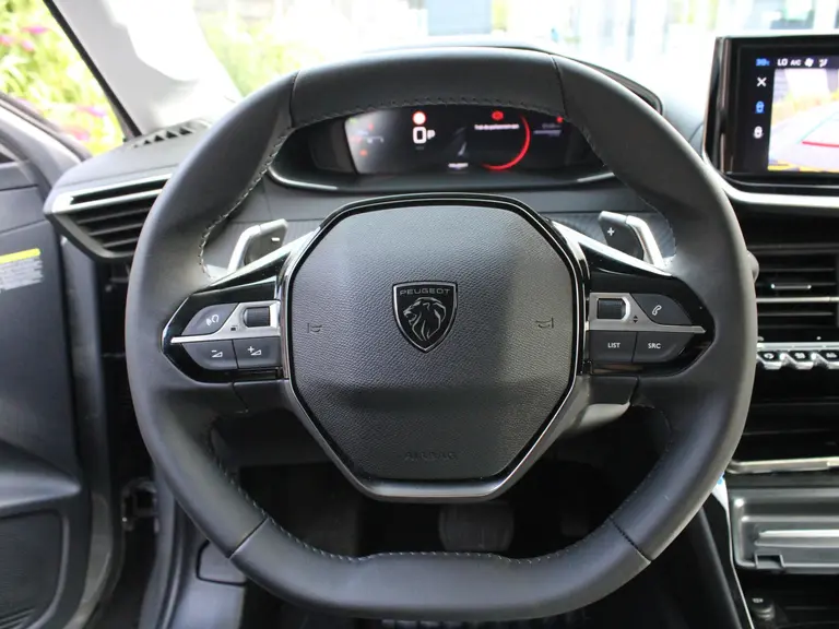 Peugeot 208 Allure 1.2 Hybrid 100PK e-DCS6 Automaat Navigatie, Achteruitrijcamera, Stoelverwarming, Adaptieve Cruise Control afbeelding 18