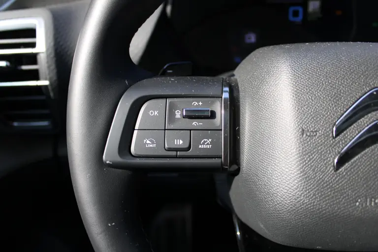 Citroën C5 X 1.6 Plug-in Hybrid 225 Shine Panoramadak, Stuur- en stoelverwarming, Navigatie afbeelding 13