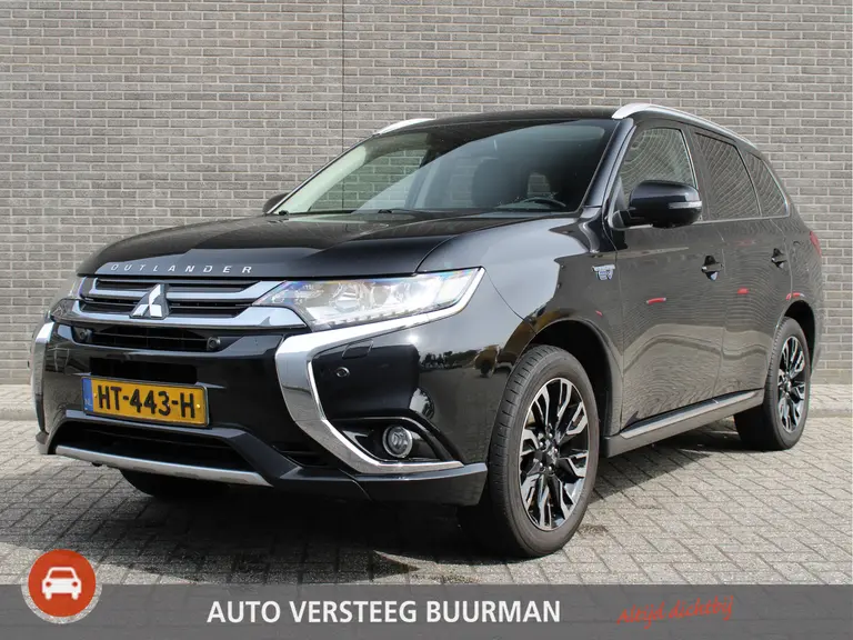 Mitsubishi Outlander 2.0 PHEV instyle+ Cruise/Climate control, Trekhaak, Sch.kanteldak,  Navigatie, Camera, Parkeersensoren Hybride batterij capaciteit: 34,2 Ah. Trekgewicht 1.500 kg. afbeelding 1