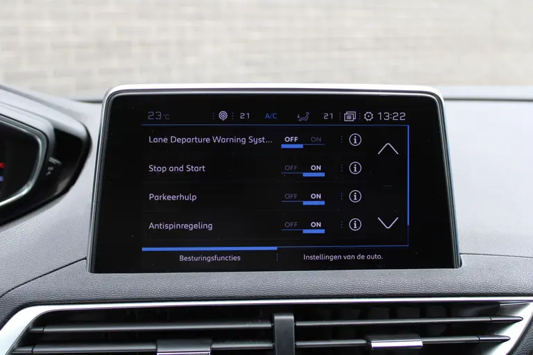 Peugeot 3008 1.2 PureTech Allure Automaat, Trekhaak, Navigatie, CruiseControl, Applecarpl./Andr. Auto afbeelding 23