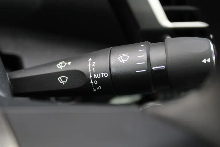Citroën Ë-C4 Shine 50 kWh Automaat, Navigatie, Airco, Applecarpl./Andr. Auto, achteruitrijcamera afbeelding 19