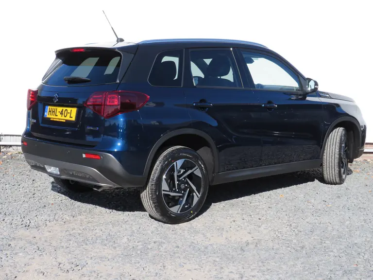 Suzuki Vitara 1.5 Hybrid Style, Automaat, NIEUW MODEL, Draadloos carplay, Parkeersensoren en 6 jaar Garantie! afbeelding 3