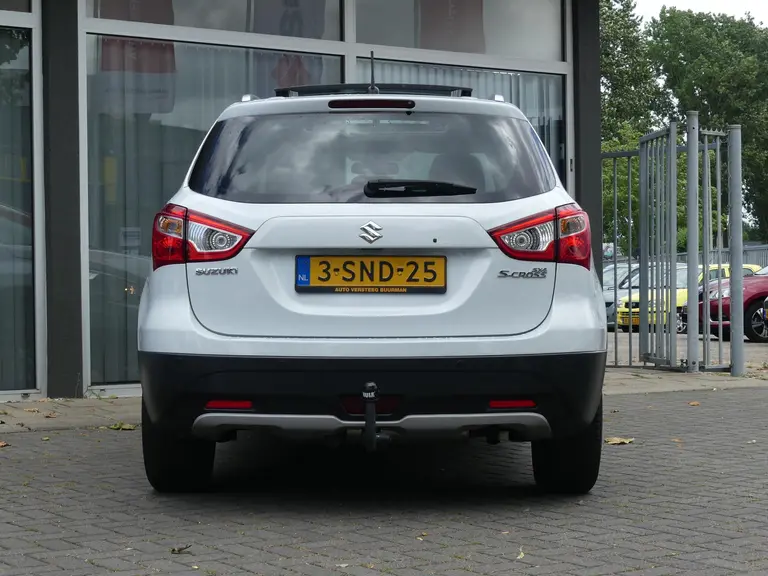 Suzuki S-Cross 1.6 Exclusive Automaat Trekhaak, schuif/kantel dak, Cruise control, Bluetooth afbeelding 7