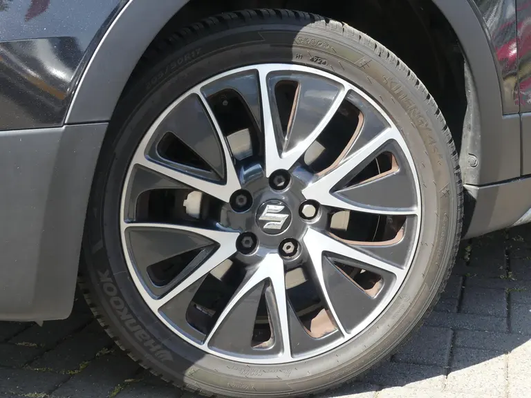 Suzuki S-Cross 1.6 High Executive Trekhaak, Schuif/Kantel Dak, All Season Banden afbeelding 25
