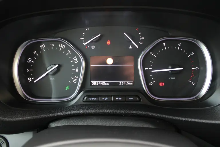 Citroën Jumpy 2.0 BlueHDI 120 XL Driver Trekhaak, Navigatie, Airco, Dodehoek detector, Camera, Laadruimte betimmering, Parkeer sensoren afbeelding 17
