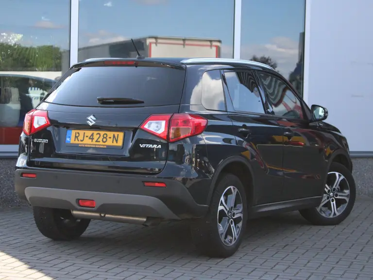 Suzuki Vitara 1.6 High Executive Automaat afbeelding 3
