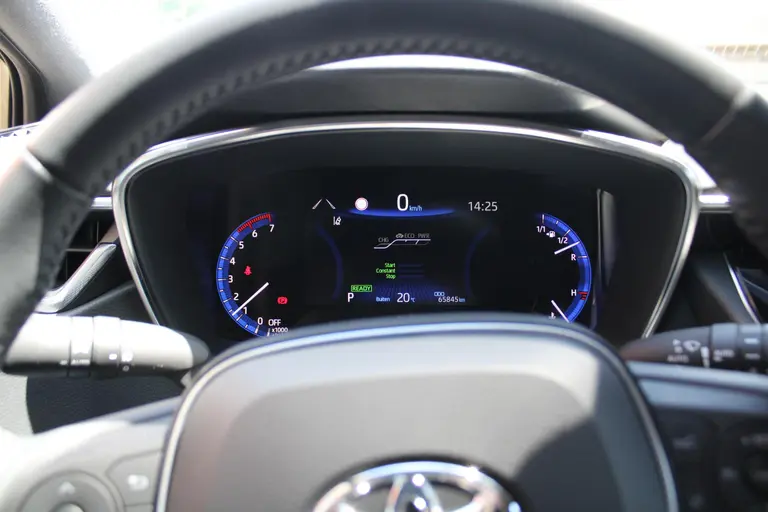 Toyota Corolla Touring Sports 1.8 Hybrid Dynamic Automaat, Trekhaak, All-Seasons en 1e Eigenaar! afbeelding 15