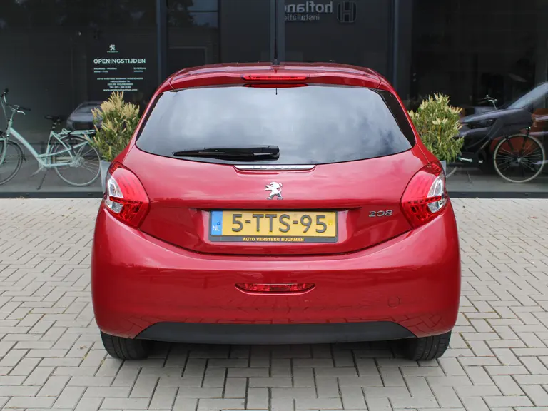 Peugeot 208 1.2 VTi 82PKStyle Lichtmetalen velgen, Airco, Navigatie en Getinte Ramen afbeelding 8