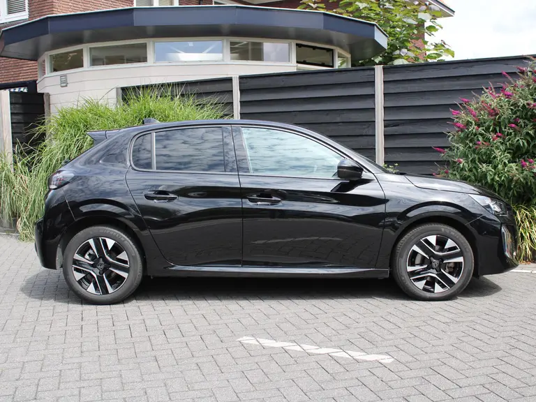 Peugeot 208 Allure 1.2 Hybrid 100PK e-DCS6 Automaat Navigatie, Camera Achter, Stoelverwarming voor, Adaptieve Cruise Control afbeelding 7